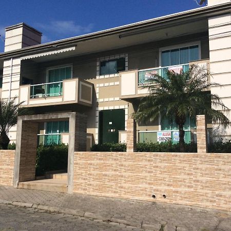 Residencial Jardim Palmeiras บอมบินญัส ภายนอก รูปภาพ