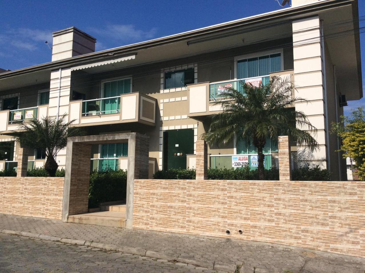 Residencial Jardim Palmeiras บอมบินญัส ภายนอก รูปภาพ